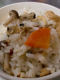 ピリ辛ごぼうの炊き込みご飯-レシピのメイン写真