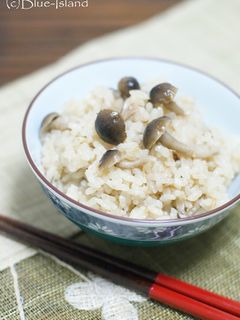 しめじとツナの*炊き込みご飯*-レシピのメイン写真