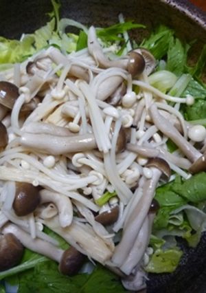 レンジで簡単！水菜ときのこのサラダ-レシピのメイン写真