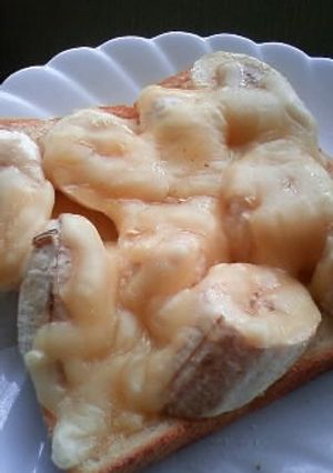 バナナ蜂蜜塩チーズトースト-レシピのメイン写真