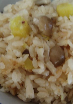 さつまいもときのこの炊き込みご飯-レシピのメイン写真