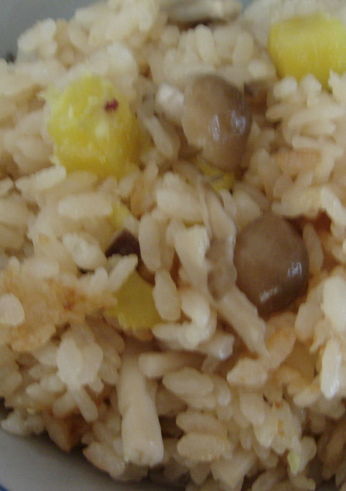さつまいもときのこの炊き込みご飯-レシピのメイン写真