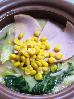 チーズ煮込みラーメン鍋-レシピのメイン写真