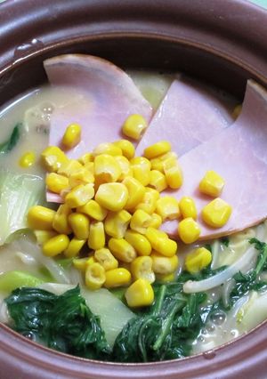 チーズ煮込みラーメン鍋-レシピのメイン写真