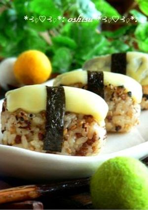 ■肉むすびのとろ~りチーズのせ■-レシピのメイン写真