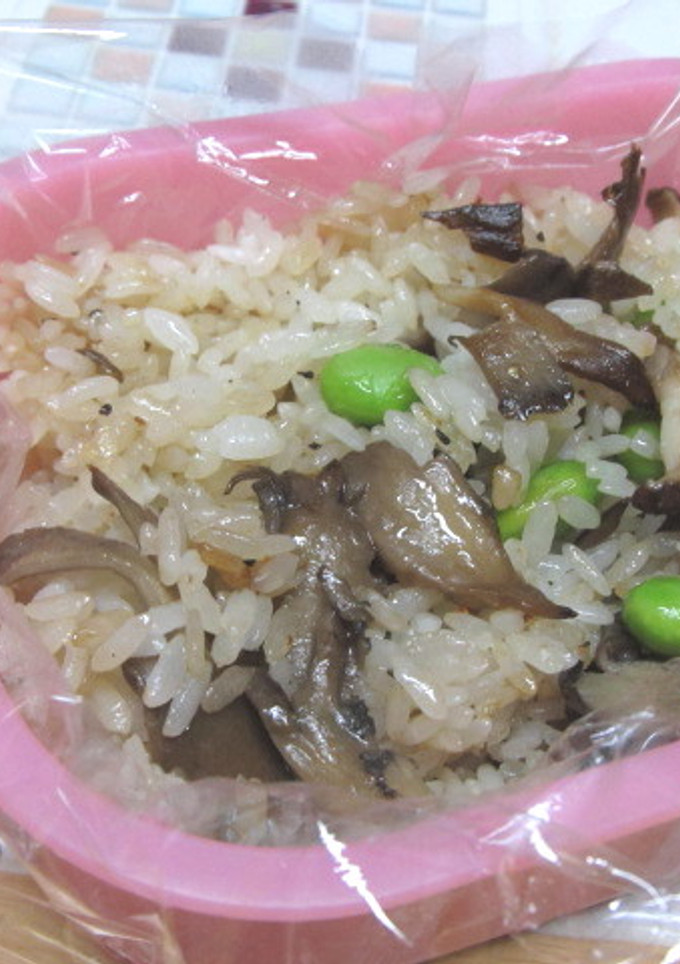 簡単★舞茸と枝豆のピラフ　　お弁当-レシピのメイン写真