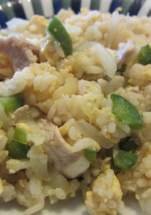 残り野菜で簡単♪★ポークチャーハン-レシピのメイン写真