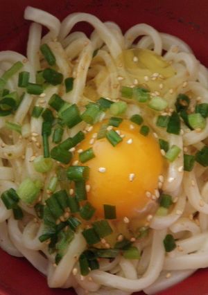 生卵ぶっかけうどん-レシピのメイン写真