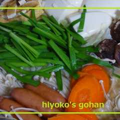 รูปของ 寒い季節に…野菜たっぷり塩鍋♪