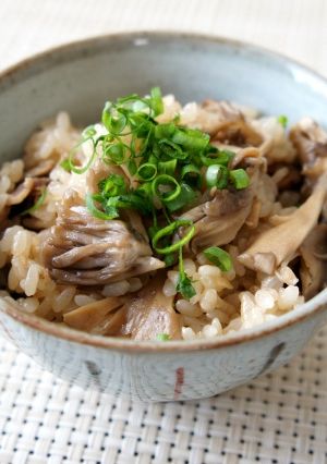 豚肉とまいたけの中華風炊き込みご飯-レシピのメイン写真