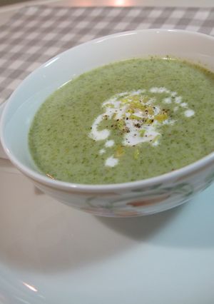 セロリの葉のポタージュスープ-レシピのメイン写真