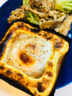 【目玉焼きトースト】-レシピのメイン写真