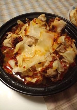 食べるラー油で！鶏肉とキャベツのタジン鍋-レシピのメイン写真