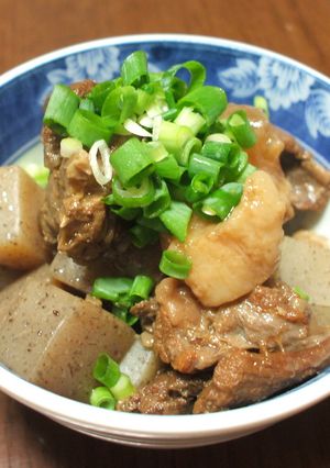 簡単おつまみ☆牛すじとこんにゃくの煮込み-レシピのメイン写真