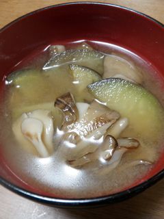 茄子と舞茸の味噌汁-レシピのメイン写真