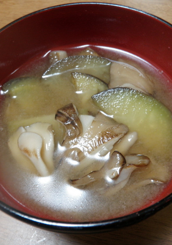 茄子と舞茸の味噌汁-レシピのメイン写真