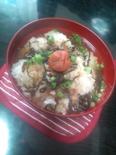 梅おかかの塩こんぶ茶漬け-レシピのメイン写真