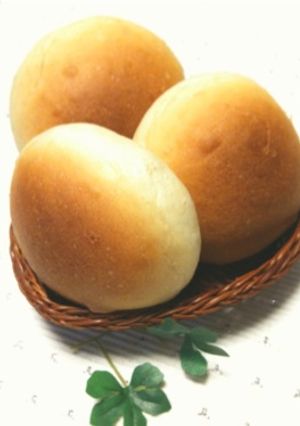薄力粉で！ふかふか＊やさし〜丸パン＊-レシピのメイン写真