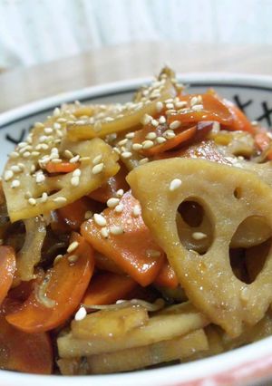 レンコンのきんぴら＊食べるラー油入り-レシピのメイン写真