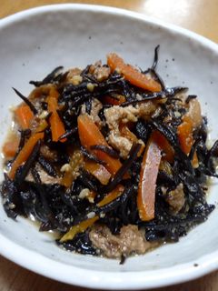 ごまいっぱい!ひじきの煮物-レシピのメイン写真