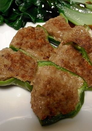 材料5つ簡単ピーマン肉詰めinチーズ-レシピのメイン写真