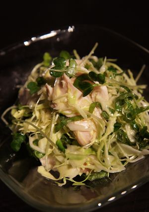 キャベツ大葉と蒸し（茹で）鶏の簡単サラダ-レシピのメイン写真