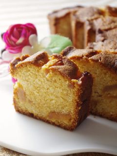梨のキャラメリゼでアーモンドケーキ-レシピのメイン写真
