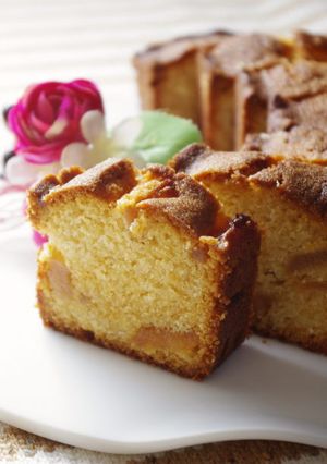 梨のキャラメリゼでアーモンドケーキ-レシピのメイン写真