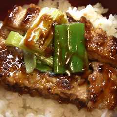 รูปของ 薄切り肉がワンランクアップ★豚丼