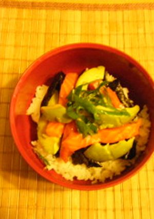 節約★サーモンとアボカドのづけ丼-レシピのメイン写真