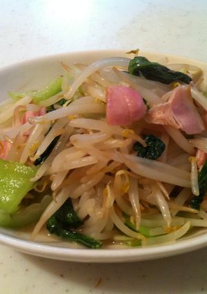 青梗菜ともやしのベーコン炒め-レシピのメイン写真