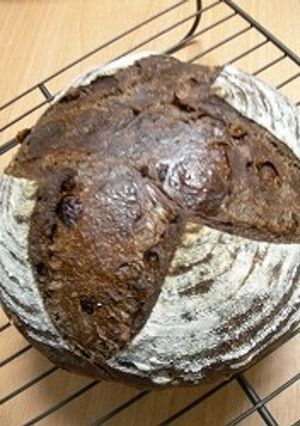 ホシノさんで真っ黒チョコカンパーニュ-レシピのメイン写真
