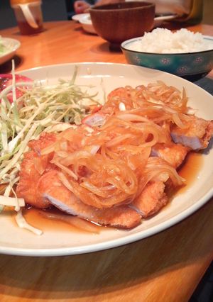 鶏のパリパリ揚げ～玉ねぎソースで～-レシピのメイン写真