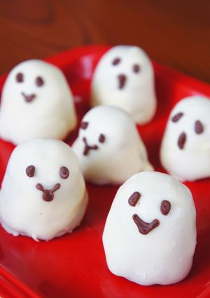 ハロウィン★おばけちゃんの濃厚チーズトリュフ。-レシピのメイン写真