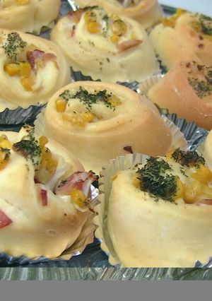 惣菜パン～コーンマヨツナオニオンパン♪-レシピのメイン写真