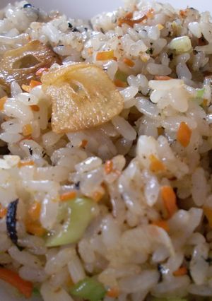 にんにくと人参の和風チャーハン海苔風味-レシピのメイン写真