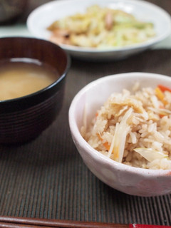 簡単☆めんつゆだけで蕎麦屋のかやくご飯-レシピのメイン写真