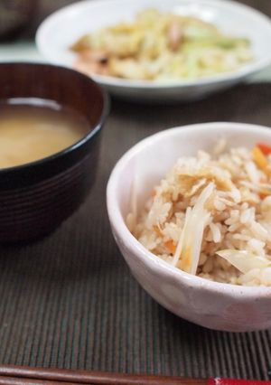 簡単☆めんつゆだけで蕎麦屋のかやくご飯-レシピのメイン写真