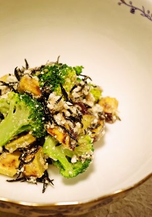 サツマイモとブロッコリーとひじきの和え物-レシピのメイン写真