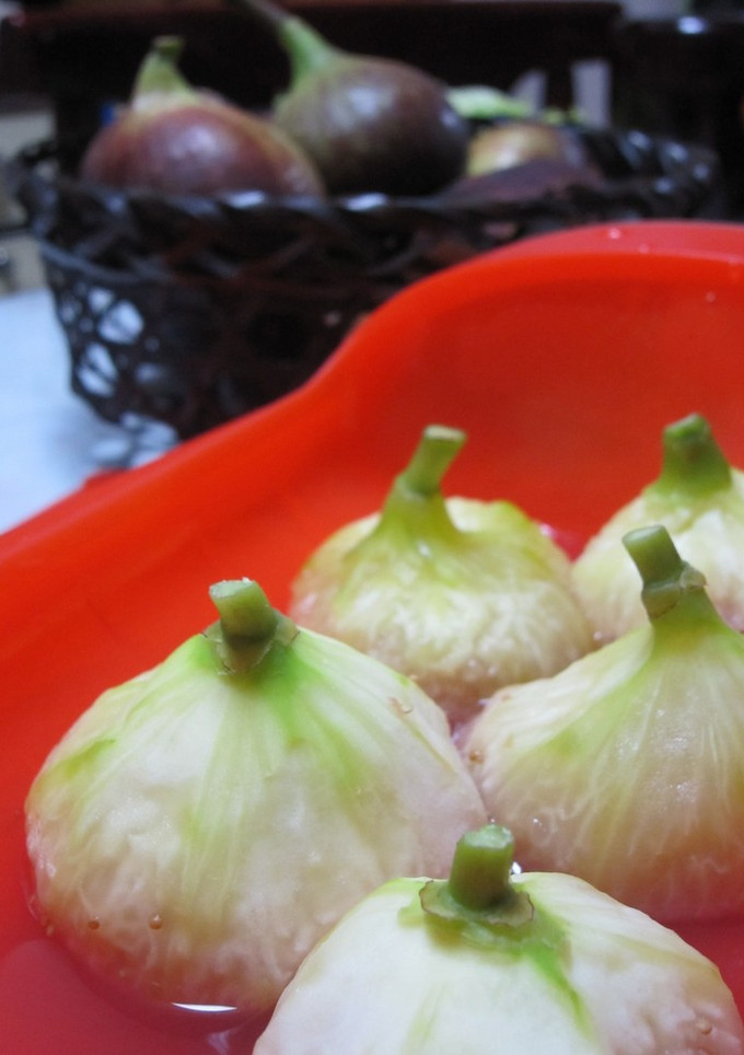 ルクエでいちじくの蒸し物-レシピのメイン写真