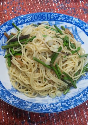 とっても美味しい山菜ガーリックスパゲティ-レシピのメイン写真