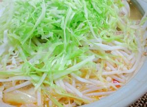 キャベツもやし山盛り坦々鍋（担担鍋）♪-レシピのメイン写真