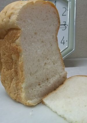 HBで　甘さ控えめフワフワパン♪-レシピのメイン写真