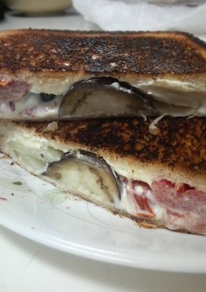 茄子とトマトのハーブクリチ☆ホットサンド-レシピのメイン写真
