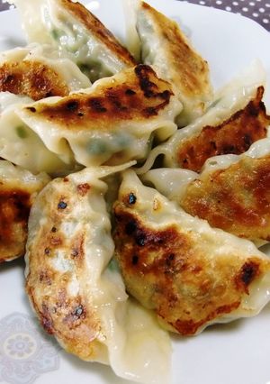 箸が止まらない！あっさり☆ジューシー餃子-レシピのメイン写真