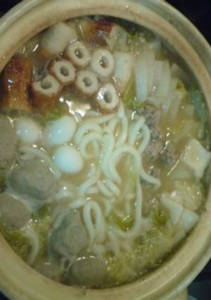煮込みうどん鍋♪にんにく味噌味-レシピのメイン写真