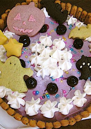 お菓子で飾ろう♪のハロウィンケーキ☆-レシピのメイン写真