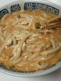 納豆キムチーズ卵マヨなジャンクうどん~♪-レシピのメイン写真