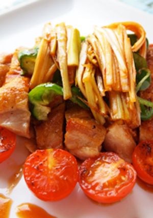ピリ辛ダレの皮パリ焼き鶏-レシピのメイン写真