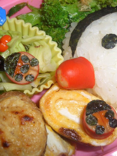 お弁当に! 赤いウインナ-でてんとう虫!-レシピのメイン写真